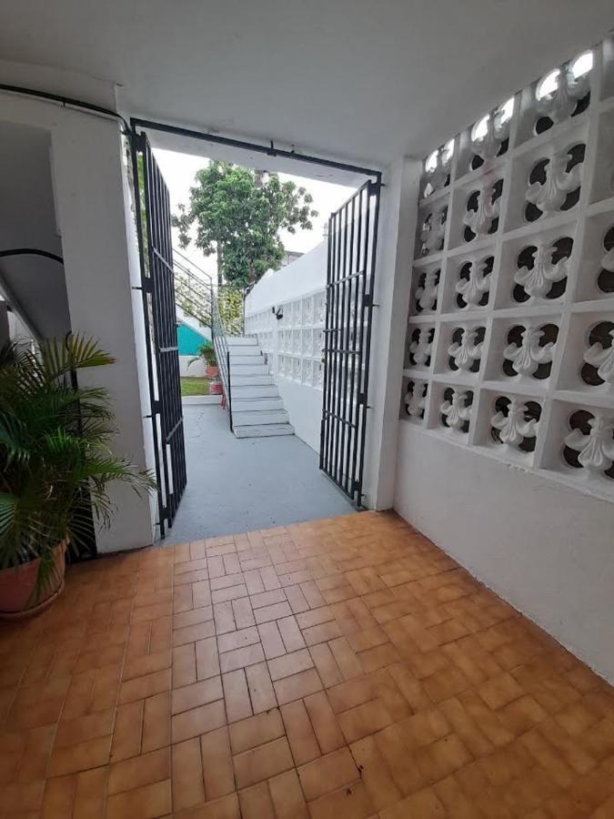 סן חואן Frente Aeropuerto De Isla Verde מראה חיצוני תמונה